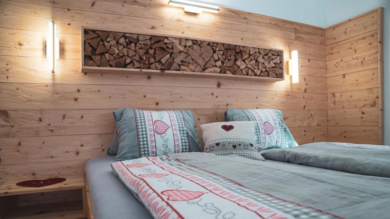 ניוסטיפט אים סטובאיטל Haus Alpenchalet מראה חיצוני תמונה