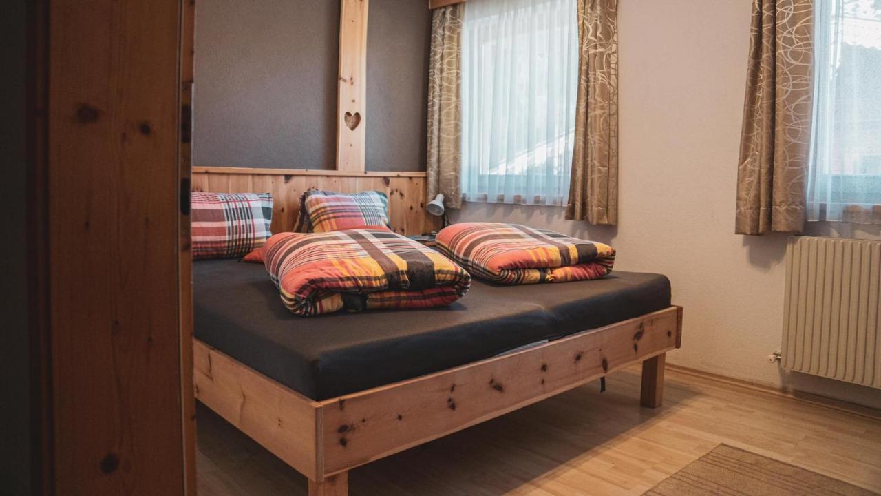 ניוסטיפט אים סטובאיטל Haus Alpenchalet מראה חיצוני תמונה